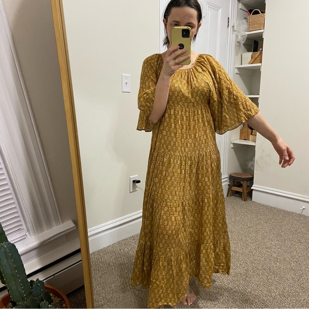 Sorell Doen dress in golden - Picture 11 of 11
